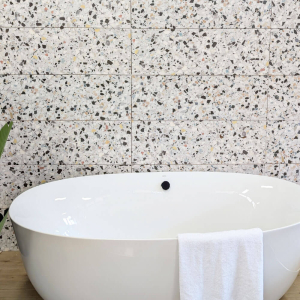 Gemma Fantacy White Luster Wall Tile bathtub