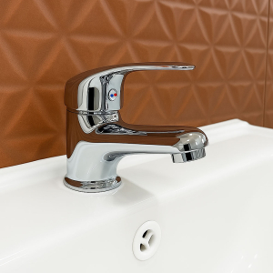 Wilro Pinehaven Chrome Basin Mixer